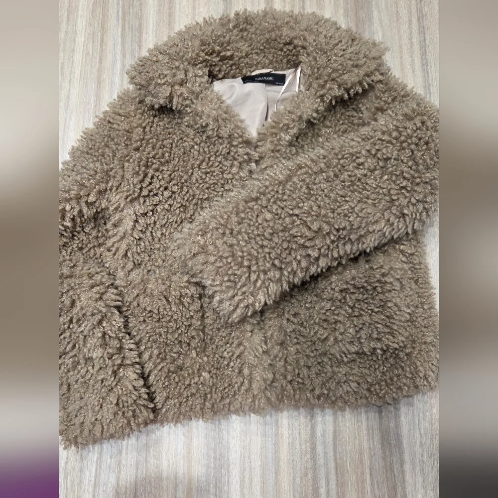 Zara Women's Cozy Tan Teddy Jacket - Picture 1 of 10